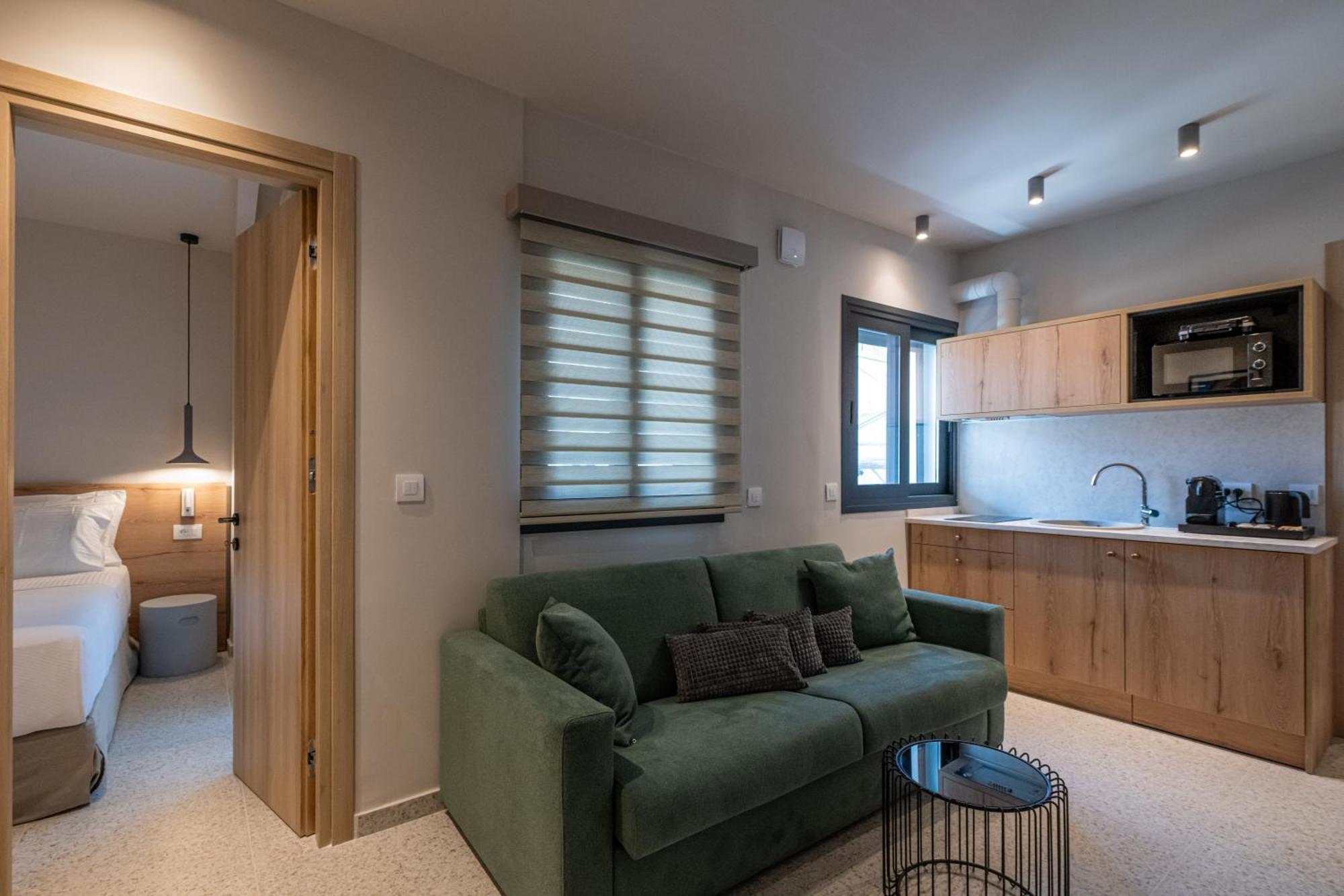 Asklipiou Cube - Kalamata Mediterranean Suites Eksteriør billede