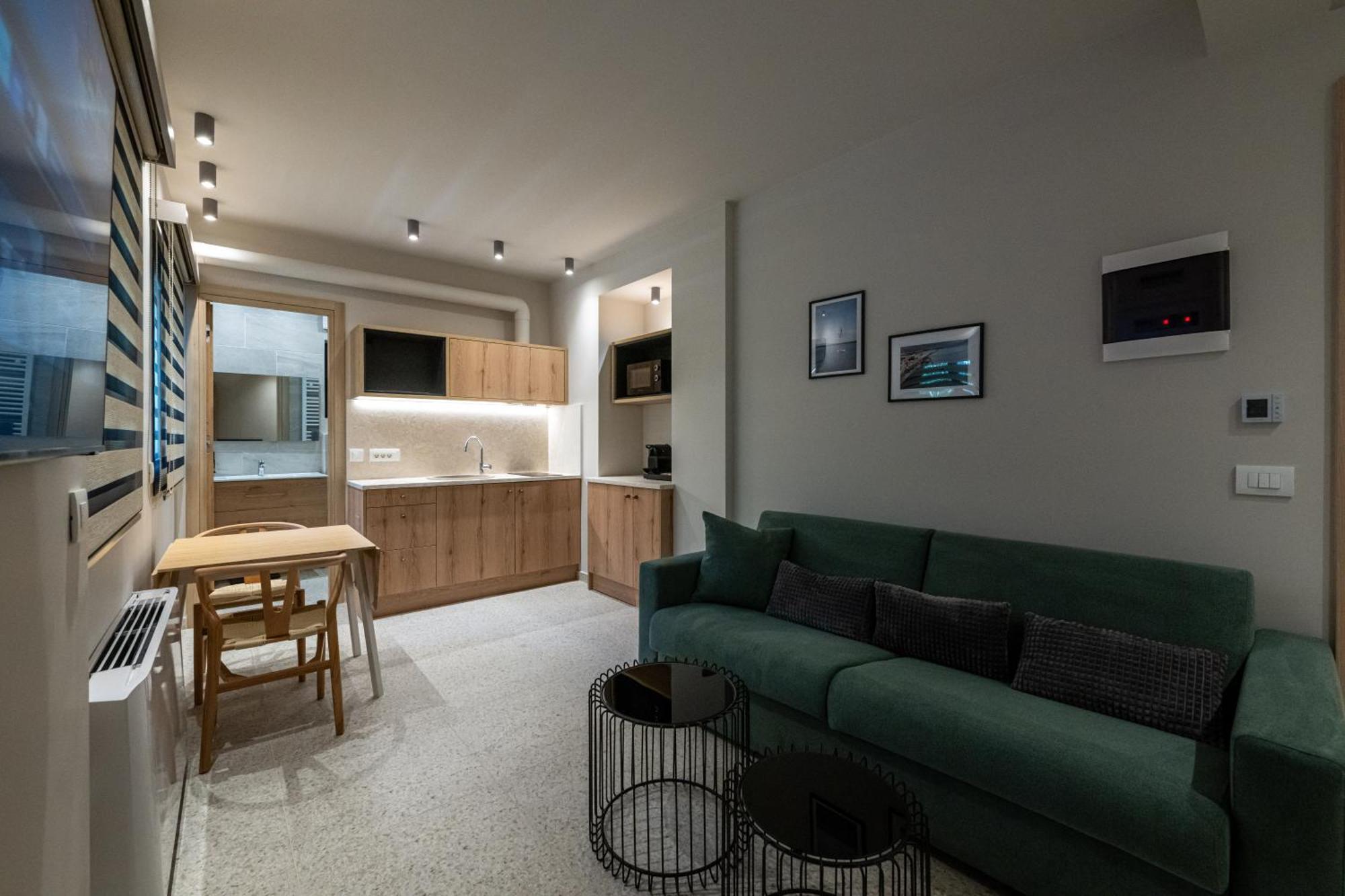 Asklipiou Cube - Kalamata Mediterranean Suites Eksteriør billede