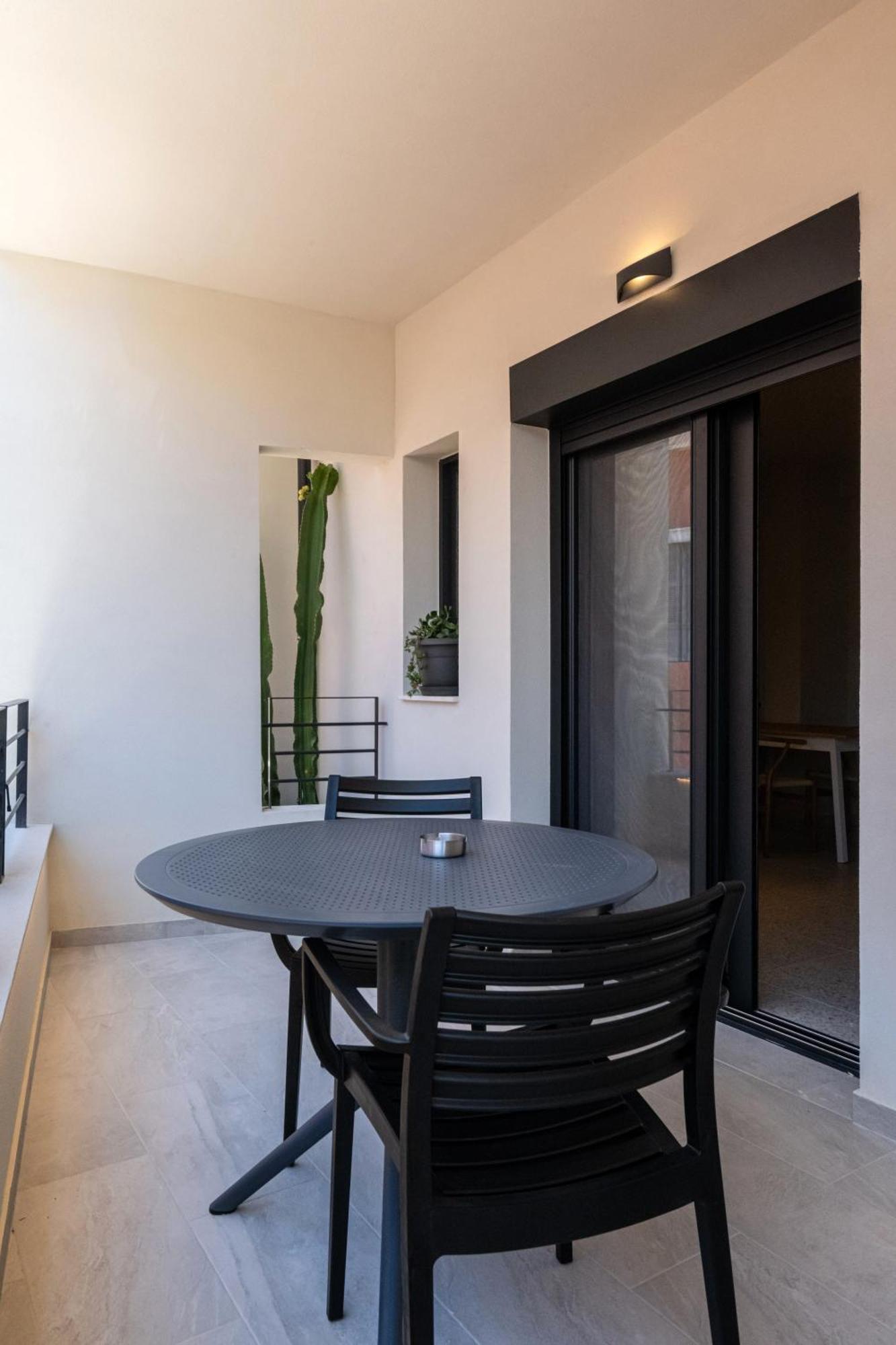 Asklipiou Cube - Kalamata Mediterranean Suites Eksteriør billede
