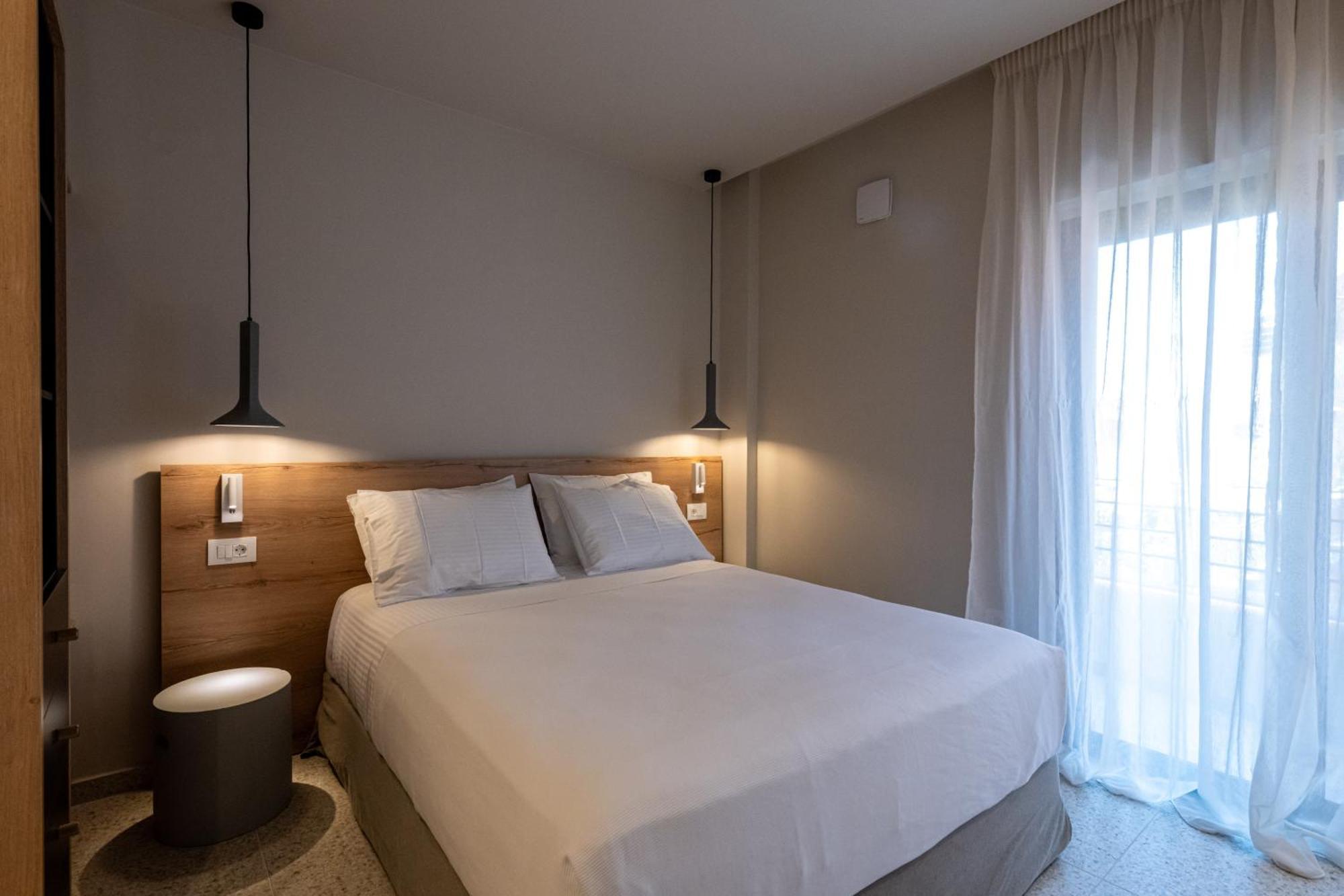 Asklipiou Cube - Kalamata Mediterranean Suites Eksteriør billede