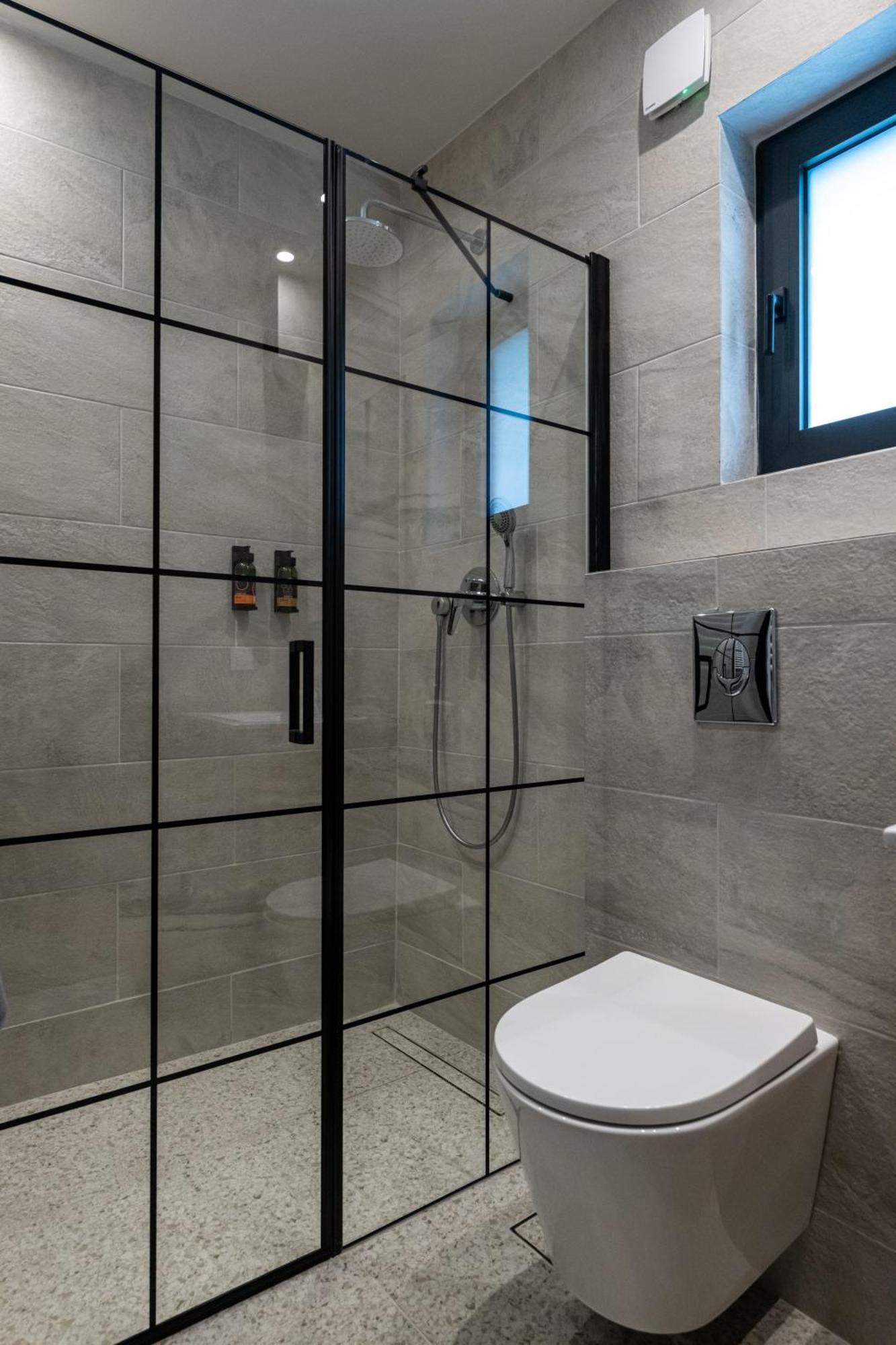 Asklipiou Cube - Kalamata Mediterranean Suites Eksteriør billede
