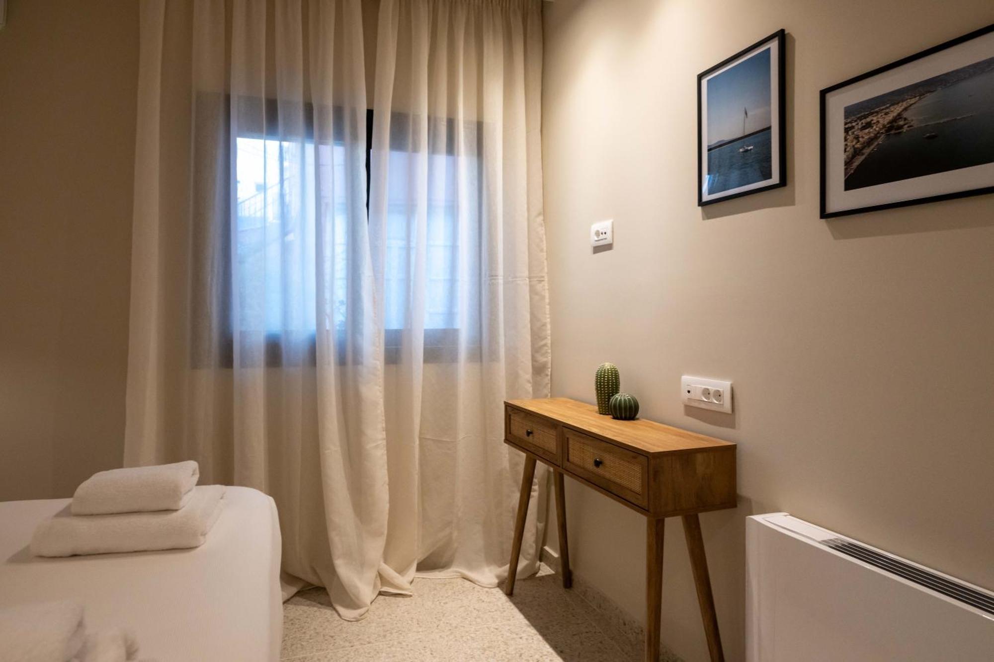 Asklipiou Cube - Kalamata Mediterranean Suites Eksteriør billede