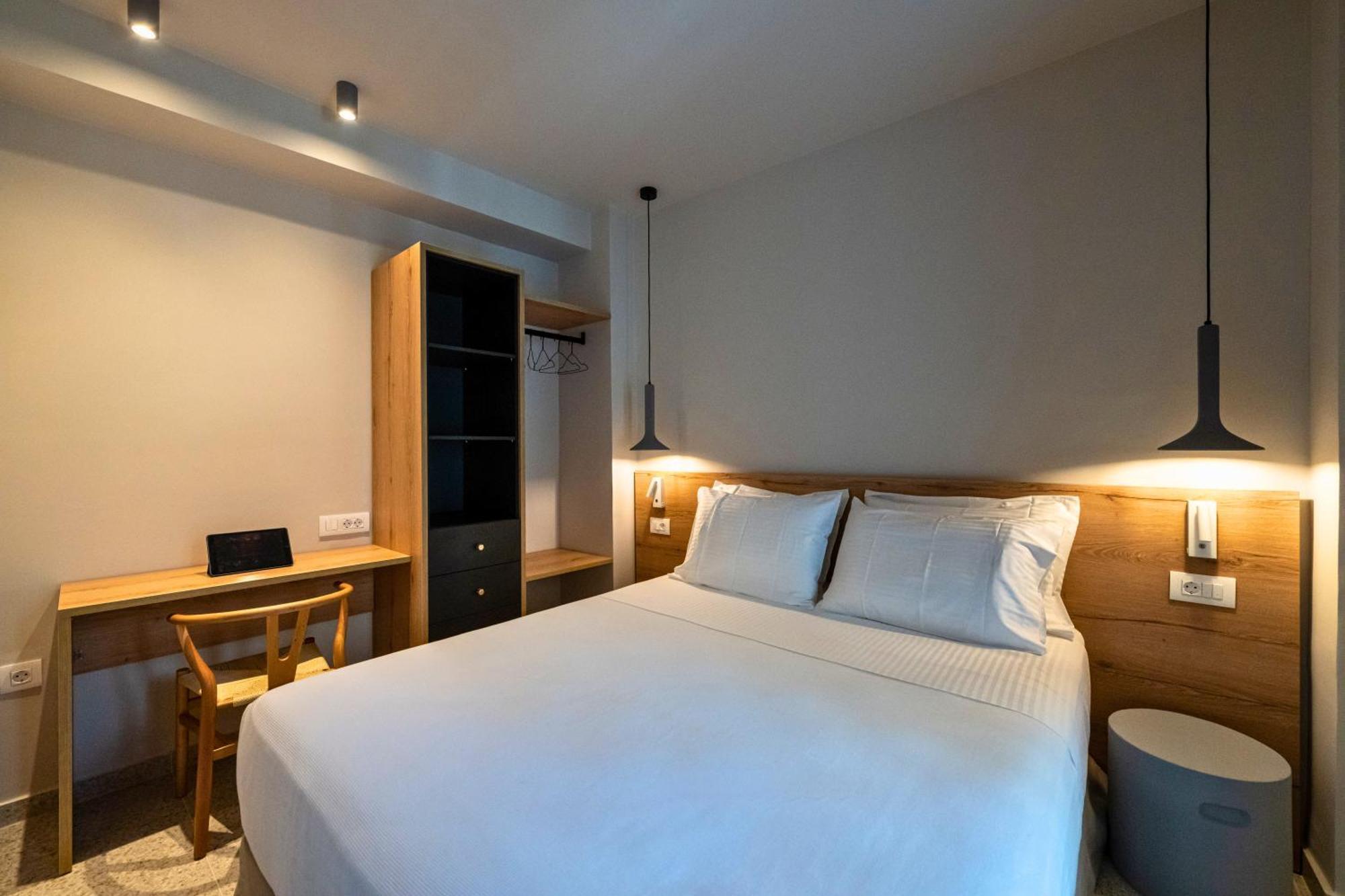 Asklipiou Cube - Kalamata Mediterranean Suites Eksteriør billede